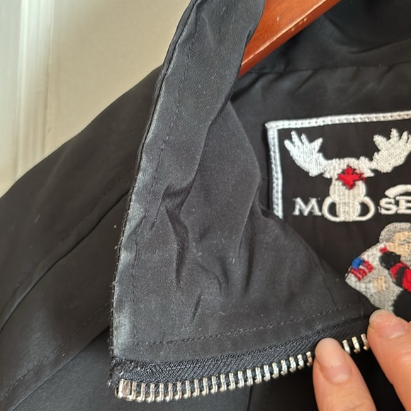 Moose Knuckles Debbie Bomber. Size Small. No hat. - Picture 11 of 15